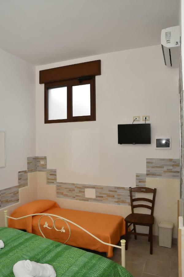 Cala Del Conte B&B อาเวตรานา ภายนอก รูปภาพ
